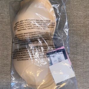 Brand new strap or strapless push up bra! it didn’t fit unfortunately.